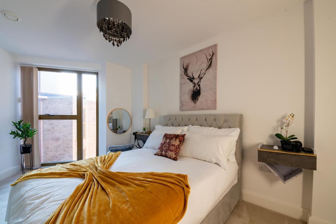 Lux 2 Bedrooms - 2 Bathrooms - F7 * Londra