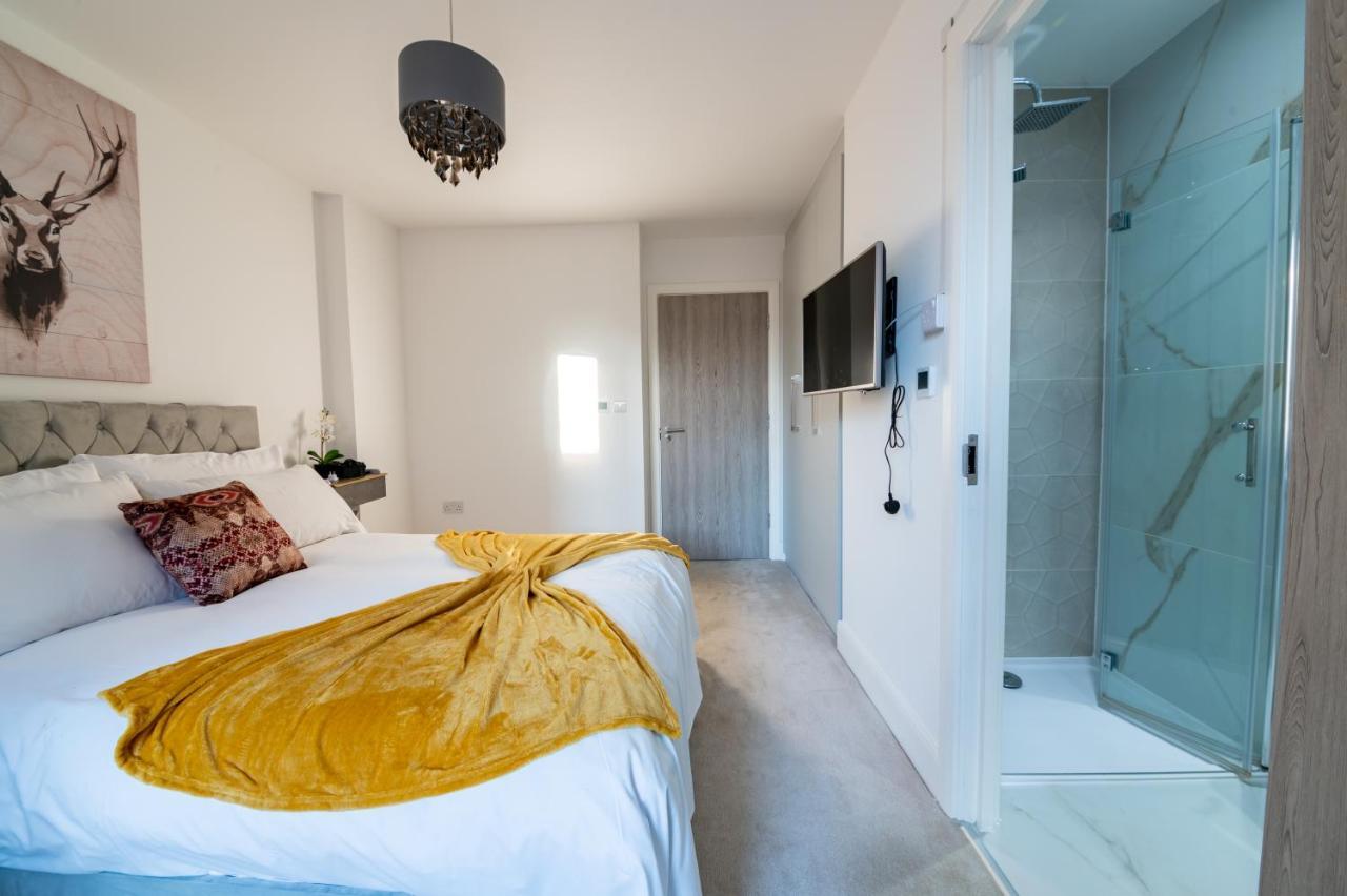 Lux 2 Bedrooms - 2 Bathrooms - F7 * Londra