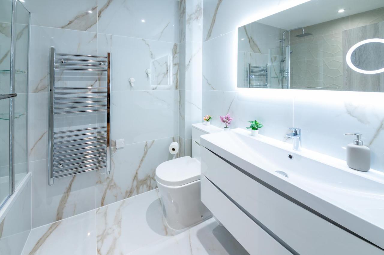 Appartamento Lux 2 Bedrooms - 2 Bathrooms - F7 *